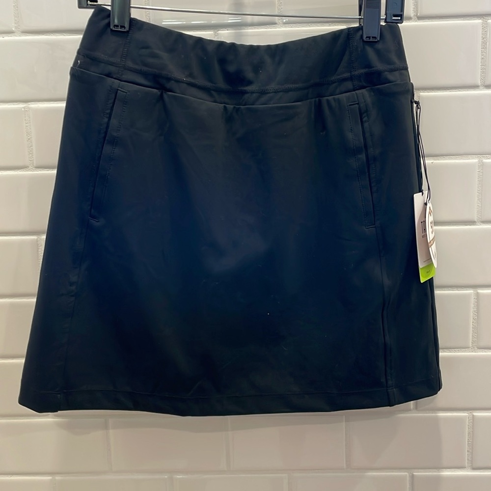 New Tail Golf, Tennis or Hiking Skort XS